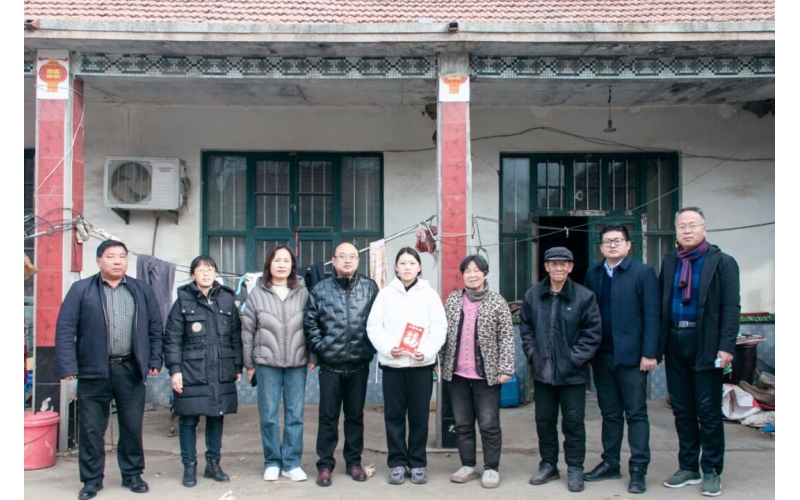 寒冬送溫暖 關(guān)懷暖人心丨天華實業(yè)集團開展2024年慰問貧困學(xué)子活動