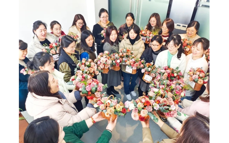 女神節(jié)丨女神插花，浪漫開啟，共赴一場(chǎng)花與手作之約